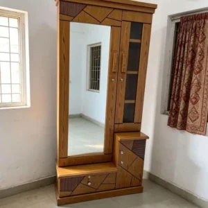 Small Dressing Table: Compact & Modern Vanity Tables